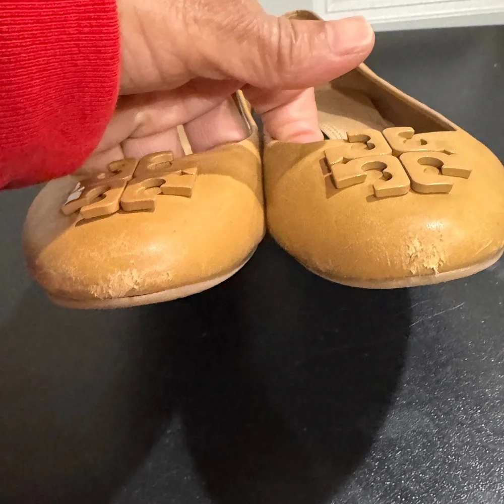 Tory Burch Women's Tan Flats size 7